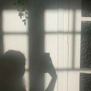 Meet your Posher, Lay